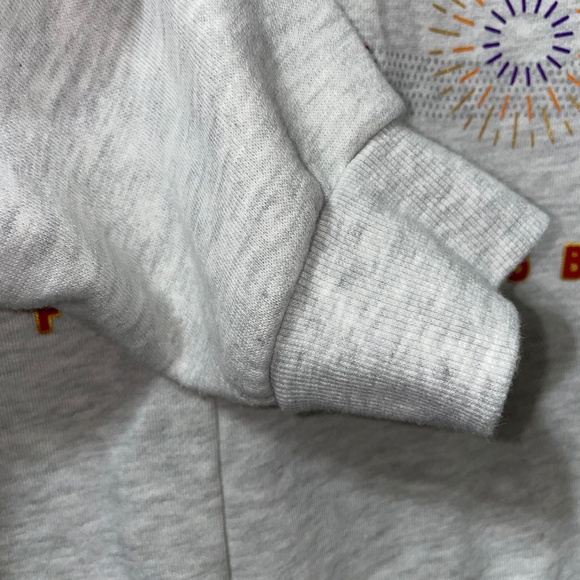 Disney Year Of The Rabbit Celebration Judy Hopp Zootopia Sweatshirt Sz L 2023 - Picture 5 of 5